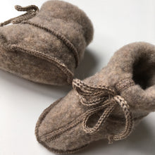 Afbeelding in Gallery-weergave laden, Engel Natur, wol-fleece booties - walnut mélange